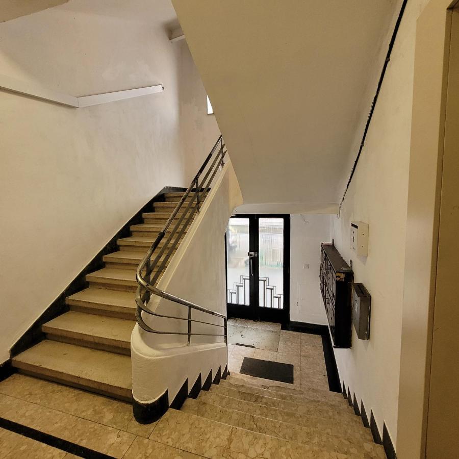Anastasia Balcescu Apart 4 Self Check In Code From 2Pm Kitchen And Bedroom Bukarest Exteriör bild