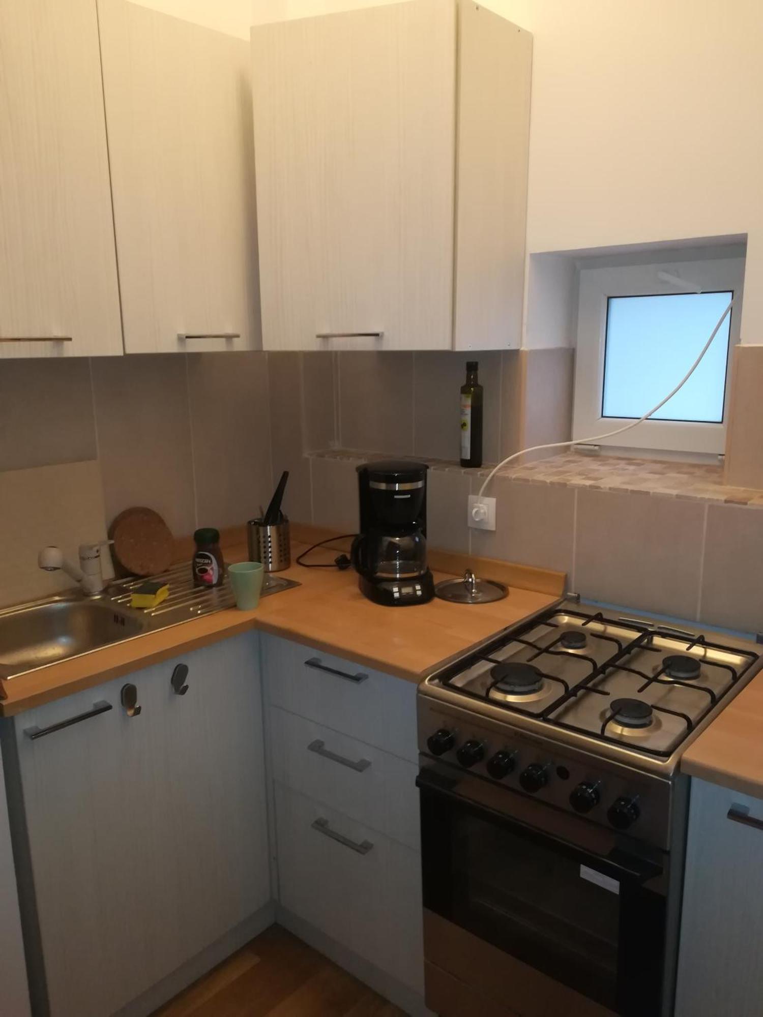 Anastasia Balcescu Apart 4 Self Check In Code From 2Pm Kitchen And Bedroom Bukarest Exteriör bild
